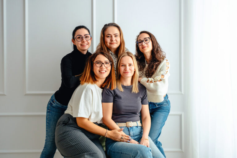 Zespół Fajne Foty – fotografki studia fotografii szkolnej i przedszkolnej z Gdańska